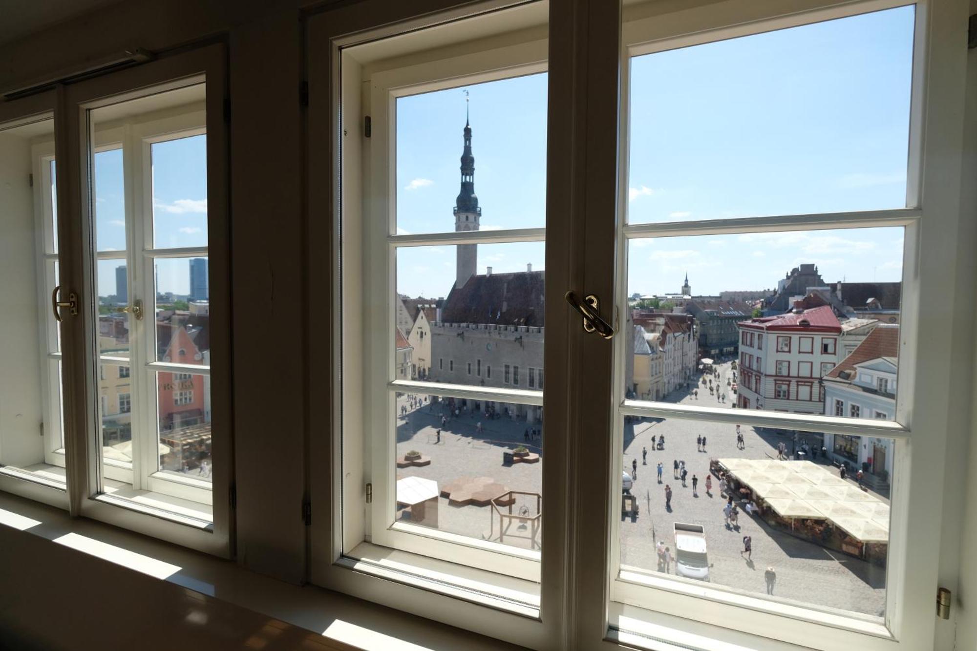 Tallinn City Apartments Old Town Square Экстерьер фото